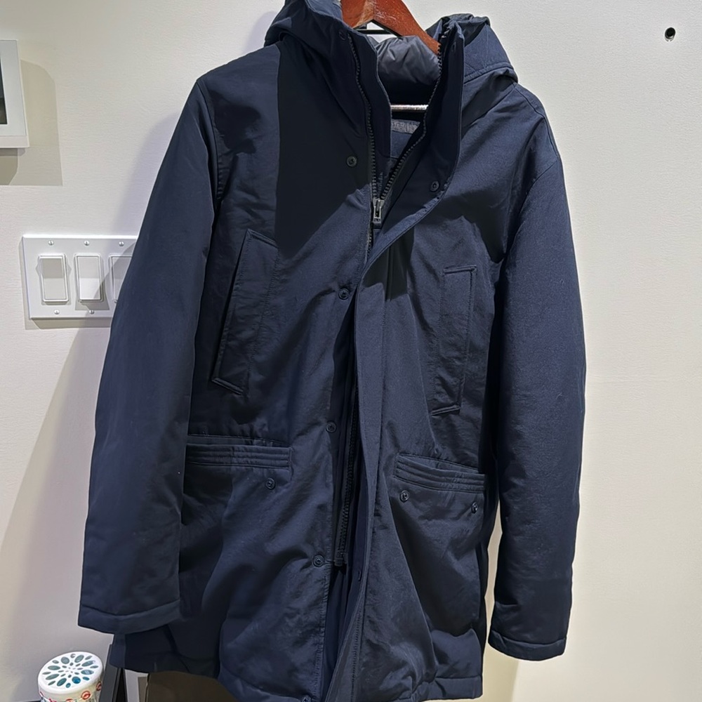 Uniqlo MEN ULTRA WARM HYBRID DOWN COAT in Navy (2021 Edition)